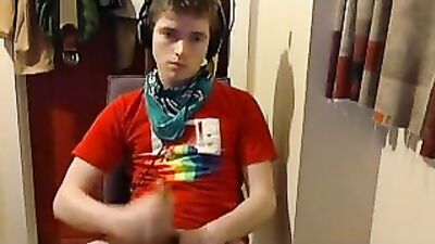 Gay Twink HD Cam Cum - Horny Amature Webcam Wanker Explore the world of gay porn with this hot and horny twink who loves to share his hi-def wanks and cum on webcam.