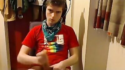 Gay Twink HD Cam Cum - Horny Amature Webcam Wanker Explore the world of gay porn with this hot and horny twink who loves to share his hi-def wanks and cum on webcam.