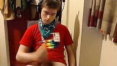 Gay Twink HD Cam Cum - Horny Amature Webcam Wanker Explore the world of gay porn with this hot and horny twink who loves to share his hi-def wanks and cum on webcam.