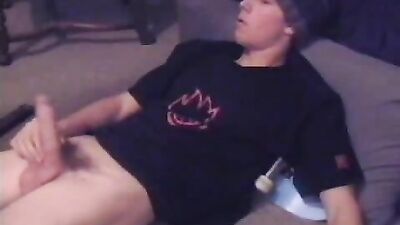 Skate Boys Solo Adventure - The Ultimate Wank Session!