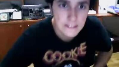 But deep down, Im a romantic - A sentimental webcam handjob video that will make you feel alive!