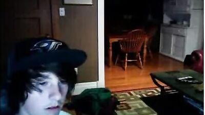 Masturbating in Mississippi: Cum Shots and Web-Cam Handjobs - A Gay Porn Video