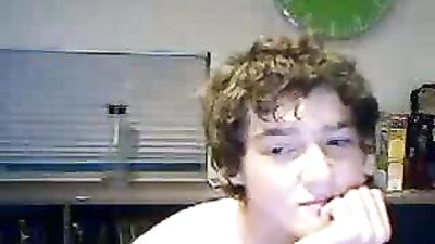 Young Bohdan Web-Cam Handjob!