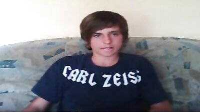 Gay Porn: Lukass Web-Cam Handjob Orgasm Adventure