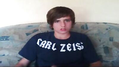 Gay Porn: Lukass Web-Cam Handjob Orgasm Adventure