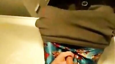 Cool Briefs Hot Cum: Web-Cam Amateur Cum Shots