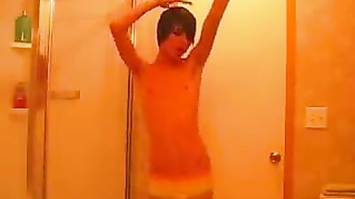 Tylers Solo Show for Thom: Unleashing His Inner Beast!