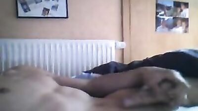 Bedtime Jerks: Amateur Web-Cam Jocks Spill Their Cum!