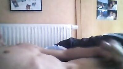 Bedtime Jerks: Amateur Web-Cam Jocks Spill Their Cum!