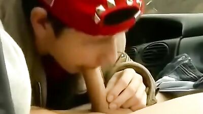 Thrusting Twinks: Roadside Blowjobs - Amateur Gay Porn Video!