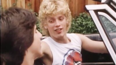 Gay Porn Surfer Boy Suck & Muscle Worship!