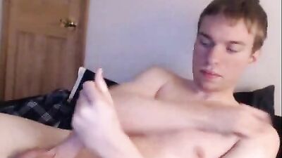 Helpful Boys: Amateur Blond Handjobs on the Rise!