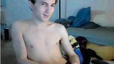 Web-Cam Trekkie: Twinks Wild Cock Wanking Adventure!