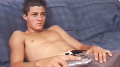 Bulging Azeri Boys - Action Adventure!