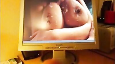 Cumshots Unleashed: A Gay Porn Adventure