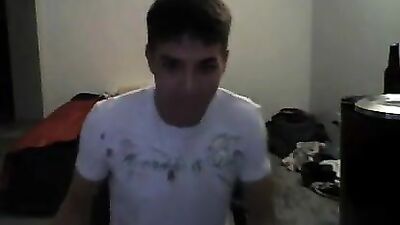 Muscle guy cums on abs - Amateur Cum Shots Handjob