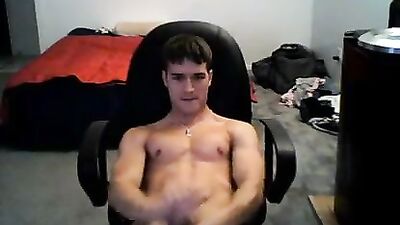 Muscle guy cums on abs - Amateur Cum Shots Handjob