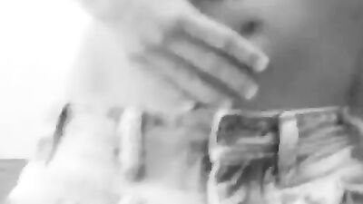 Skinny Twink Web-Cam Cumshot - Skinny BW Quick Handjob