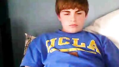 Gay Porn Flush Fun Web-Cam Solo!