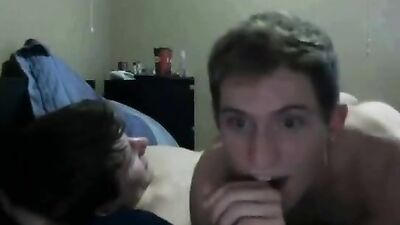 Gay Porn Cuties Suck and Fuck: Amateur Bareback Action with Young Hunks!