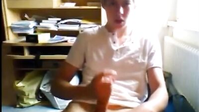 Blond Twink Cums with Gaga Beats - A Young and Hot Chat Buddy Pleases Himself while Listening to the Pop Stars Music