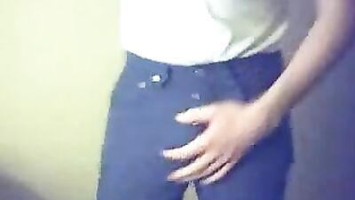 Gay Web-Cam Cum Shots Handjob: Exploring the World of Cam Boy Masturbation