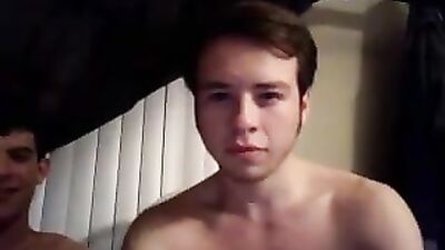 Passion Unleashed: Amateur Cum Shots and Handjobs with Boyfriend