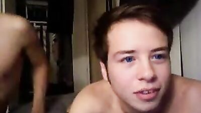 Passion Unleashed: Amateur Cum Shots and Handjobs with Boyfriend