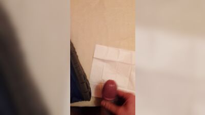 Nike Free 5.0 Cumshot - Amature Cocks Big Shoot!