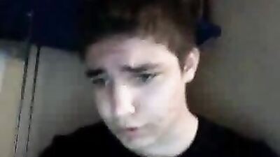 2 Wanking Amateurs - The Ultimate Web-Cam Experience!