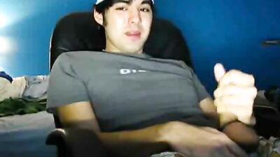 Mega Cum: The Ultimate Turkish Handjob Experience