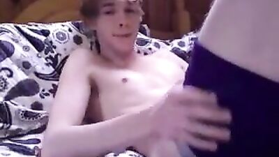 Hottie in Bed: A Gay Porn Thriller!