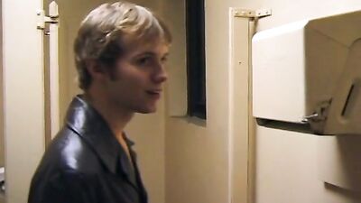 Two Cute Guys - Action Amature