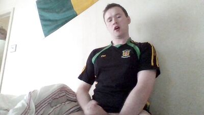 Gay Football Players Get Cum after Match!