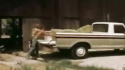 Everything Works: The Ultimate Bareback Group Sex Vintage Experience