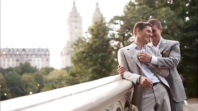 Kiss Me Music : A Gay Porn Video About Passionate Kisses and Love