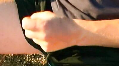 Heisse Jungs part 2: Bareback Cum Shots Handjob!