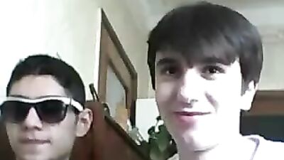 Gay Porn Amateurs: Uploaded by jericho 299 - Handjob Cum Shots!