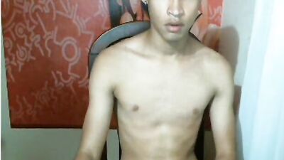 Latino Web-Cam Shorty - Exploring His Curvy Body Online