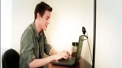 Online Chat & Cum Shots with Big Cocks! - Horny Twink Seeks Gay Porn Partner