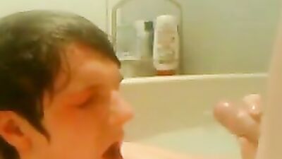 SELF FACIAL PARTY IN THE BATHHOUSE: CUM SHOTS GALORE!
