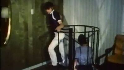 Mardi Gras Dual: Showers, Bed & More!