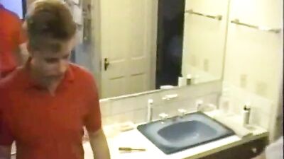 From Bath to Bedroom: Sandys Hardcore Adventure!