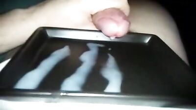 No muss, no fuss: Amature Cum Shots Big Cocks - Horny wanker cums on a plastic tray for easy cleanup!
