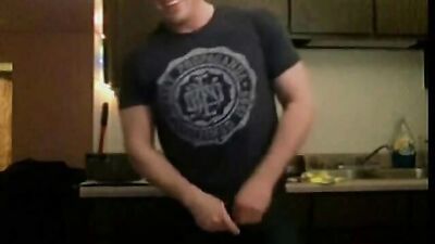 Gay Boys Web-Cam Fun: A New Twist on Straight Camming!