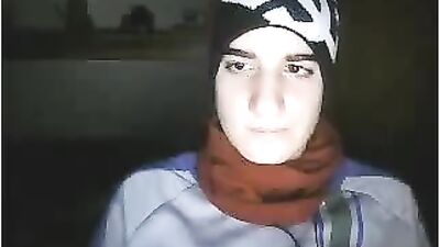 Handsome Men Masturbate on Cam: Exciting Amateur Cum Shots and Hot Handjobs!