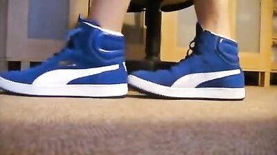 Sneak some Puma sneakers in your boxershorts! Amateur Fetish Web-Cam