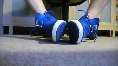 Sneak some Puma sneakers in your boxershorts! Amateur Fetish Web-Cam