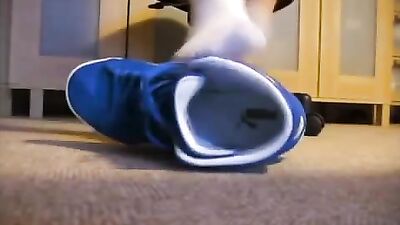 Sneak some Puma sneakers in your boxershorts! Amateur Fetish Web-Cam