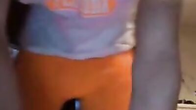 Good Tablet: Amateur Cum Shots Handjob!